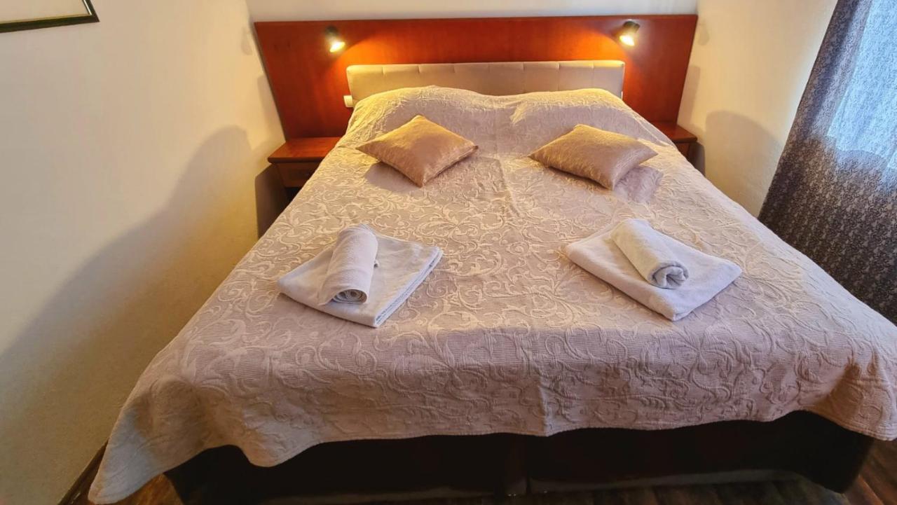 Visovac Rooms And Breakfast Skradin Ngoại thất bức ảnh