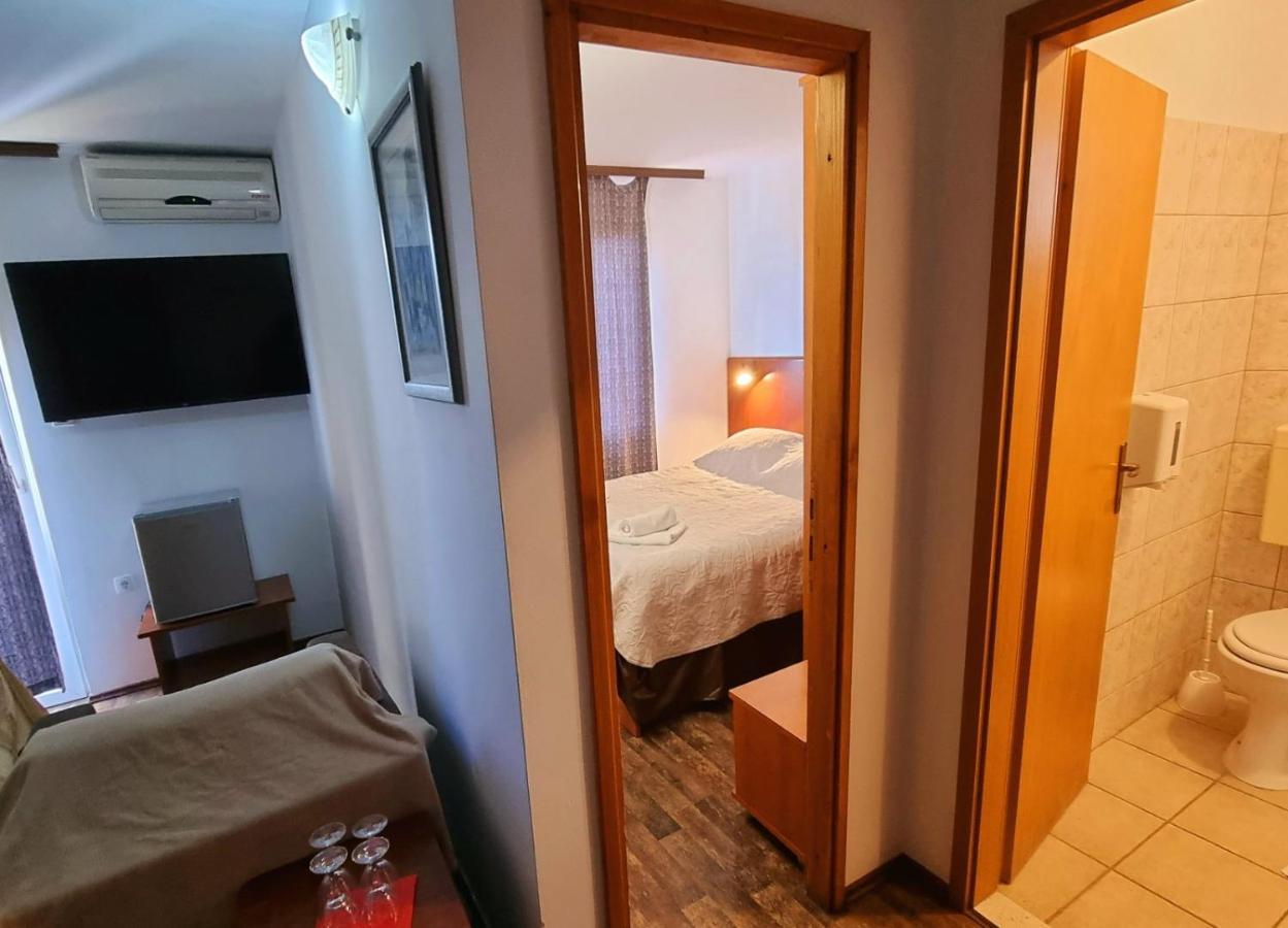 Visovac Rooms And Breakfast Skradin Ngoại thất bức ảnh