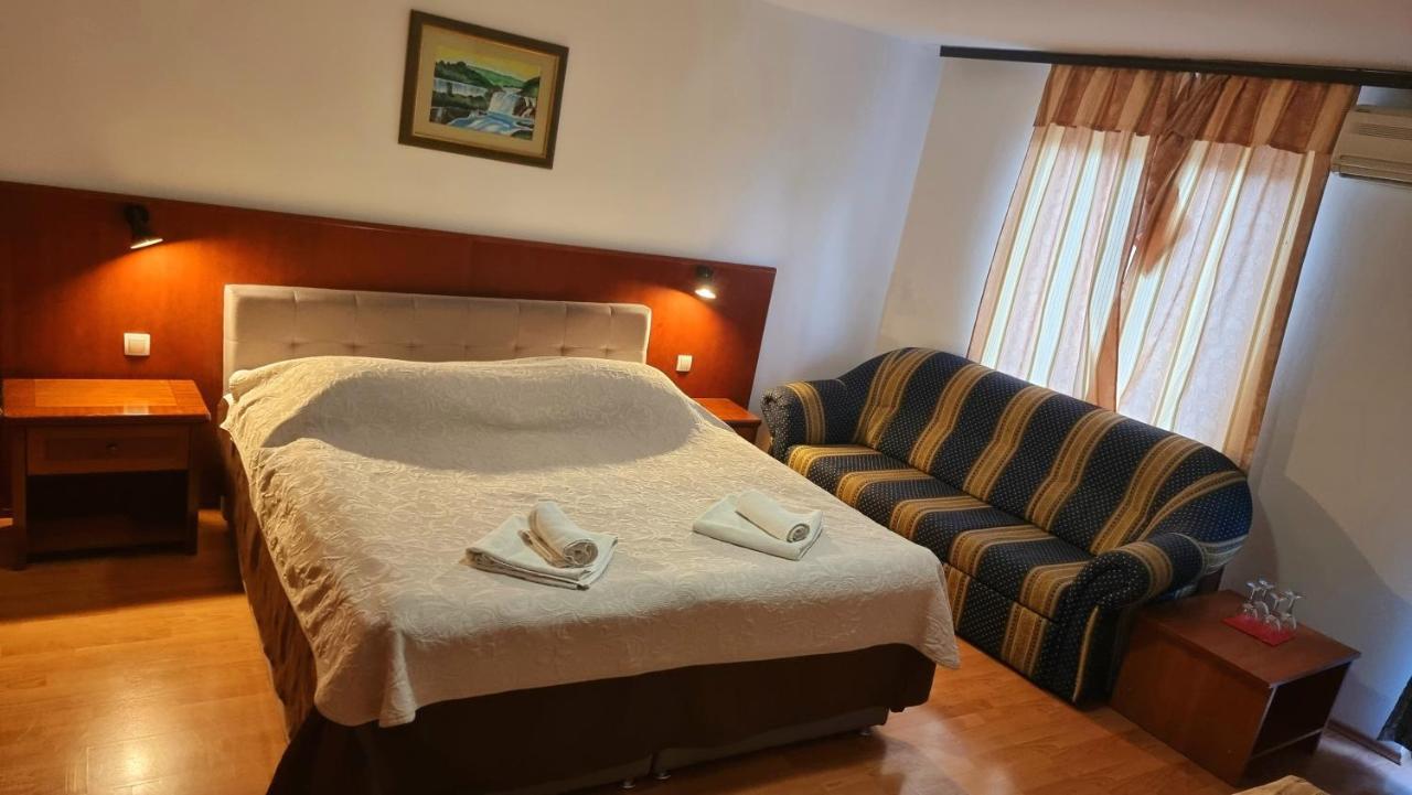 Visovac Rooms And Breakfast Skradin Ngoại thất bức ảnh